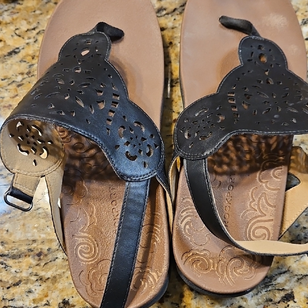 Rockport Size 11 Black Womens Sandals